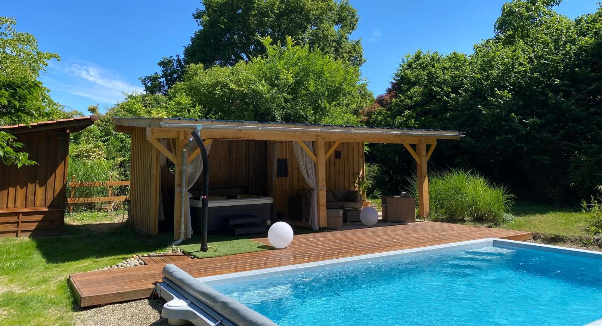 Gites & Spa De Charme " Ploum" Pouydesseaux Exterior photo